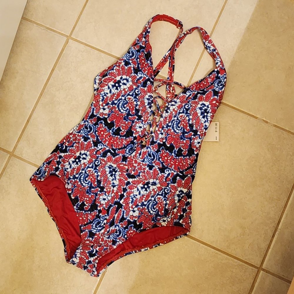 Bathing suit